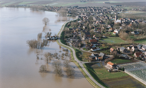 Voor onze veiligheid is het heel belangrijk dat de rivier voldoende ruimte heeft
